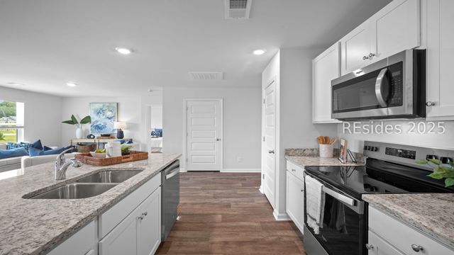 49 Bottom Board Court, Ridgeland, SC 29936