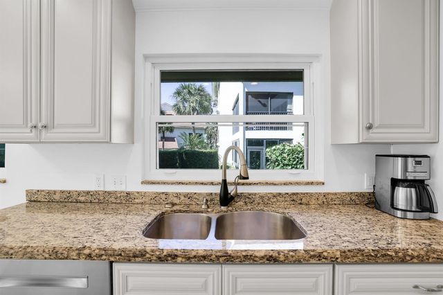 4161 U.s. Hwy 1 I2, Jupiter, FL 33477