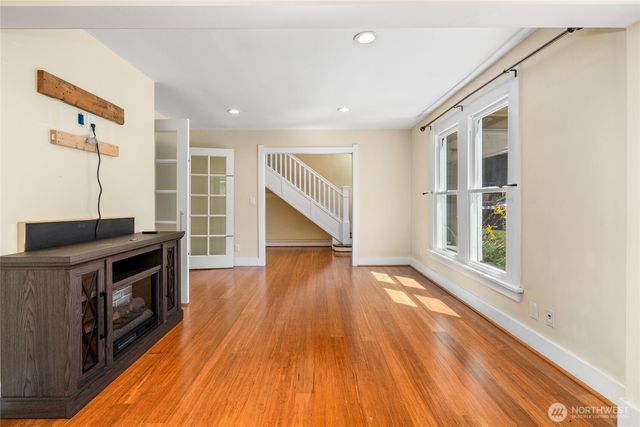 1443 22nd Avenue, Seattle, WA 98122