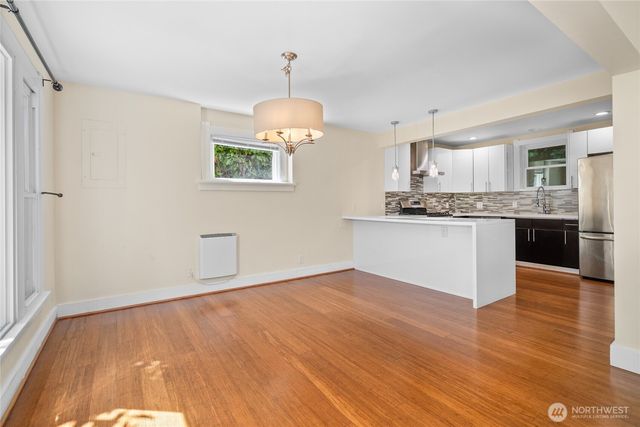 1443 22nd Avenue, Seattle, WA 98122