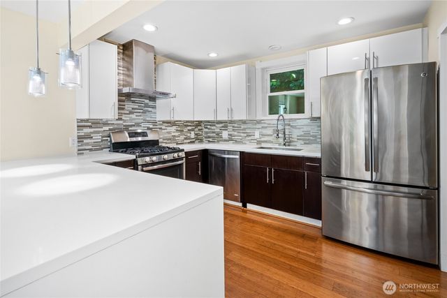 1443 22nd Avenue, Seattle, WA 98122