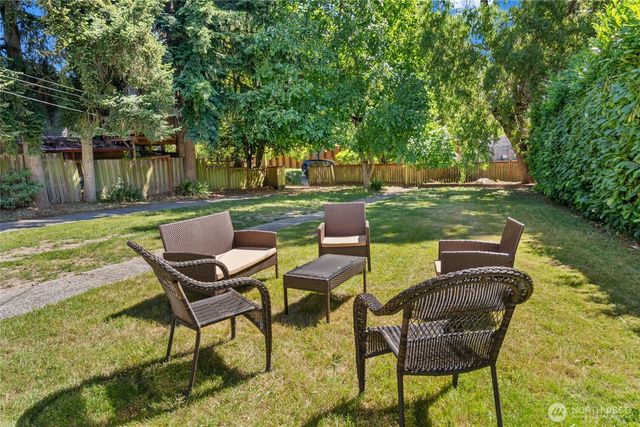 1443 22nd Avenue, Seattle, WA 98122