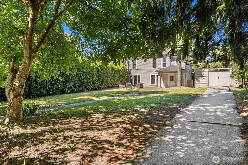 1443 22nd Avenue, Seattle, WA 98122