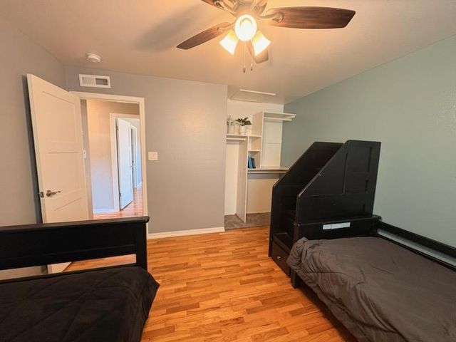 1908 Debonaire Ct, Modesto, CA 95350