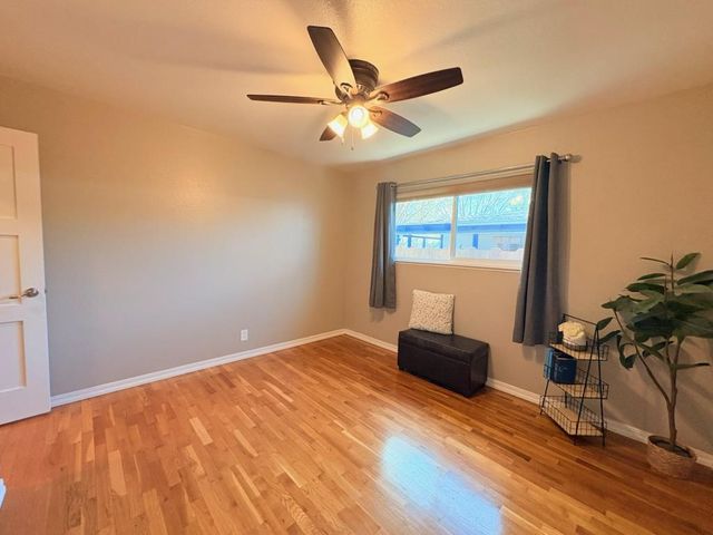 1908 Debonaire Ct, Modesto, CA 95350