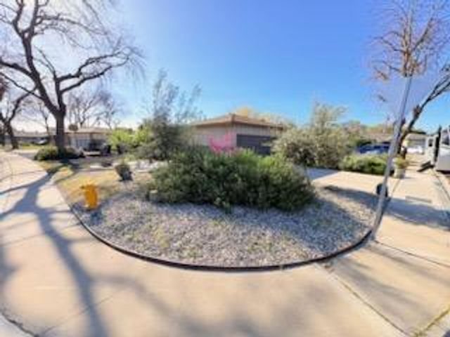 1908 Debonaire Ct, Modesto, CA 95350