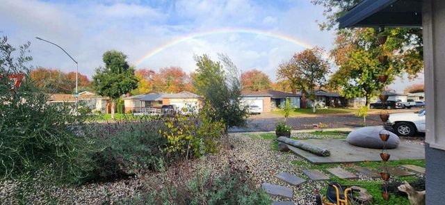 1908 Debonaire Ct, Modesto, CA 95350