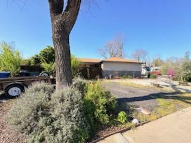 1908 Debonaire Ct, Modesto, CA 95350