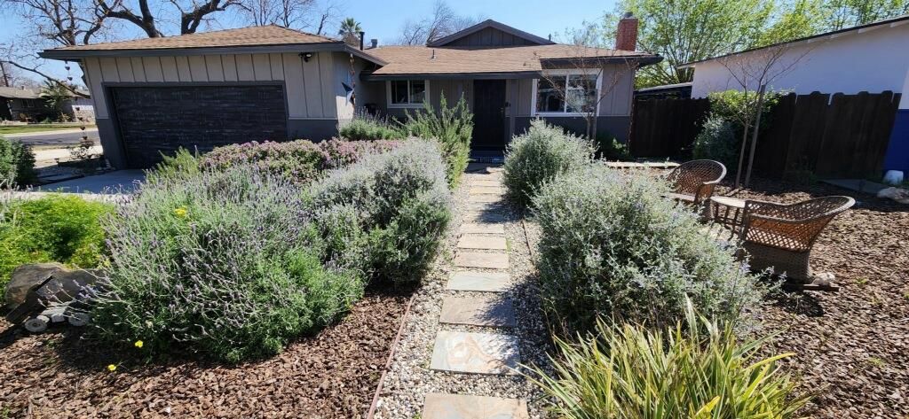 1908 Debonaire Ct, Modesto, CA 95350