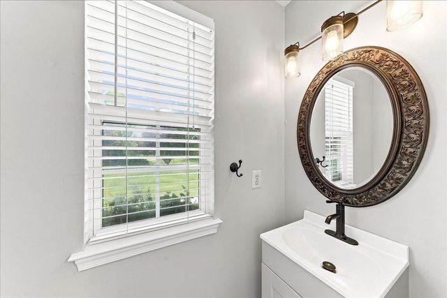 304 MILL POND LN, Oxford, PA 19363