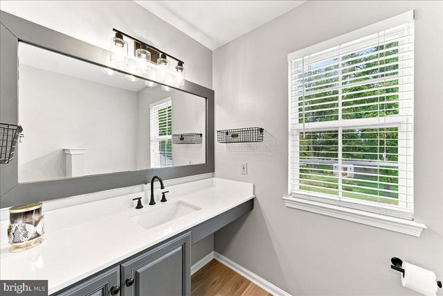 304 MILL POND LN, Oxford, PA 19363