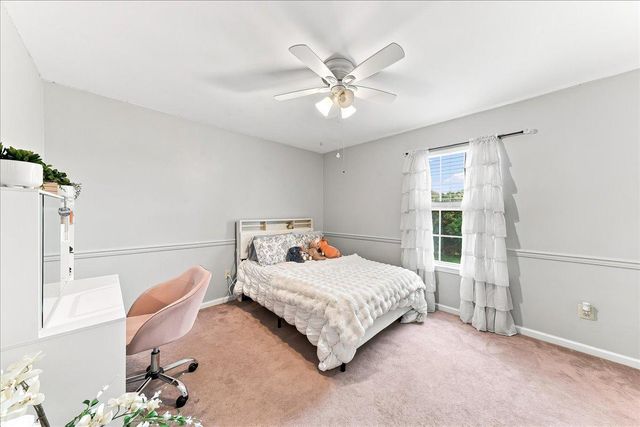 304 MILL POND LN, Oxford, PA 19363
