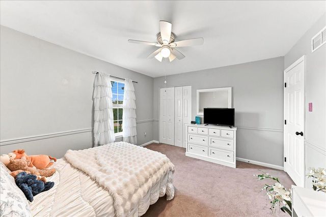 304 MILL POND LN, Oxford, PA 19363