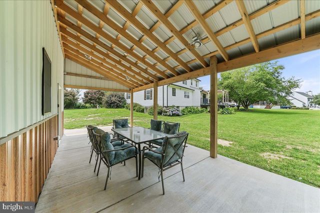 304 MILL POND LN, Oxford, PA 19363