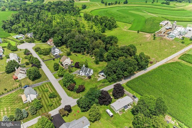 304 MILL POND LN, Oxford, PA 19363