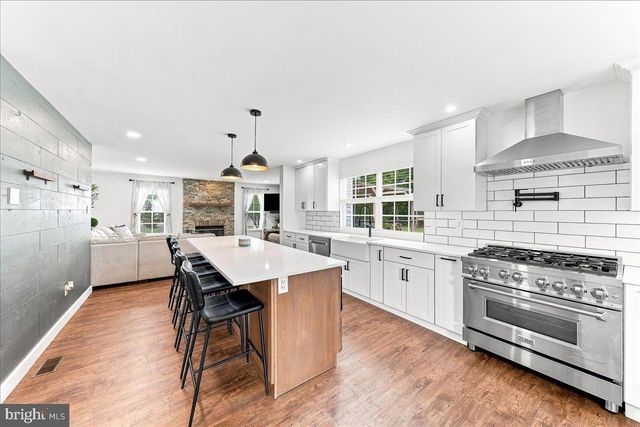 304 MILL POND LN, Oxford, PA 19363