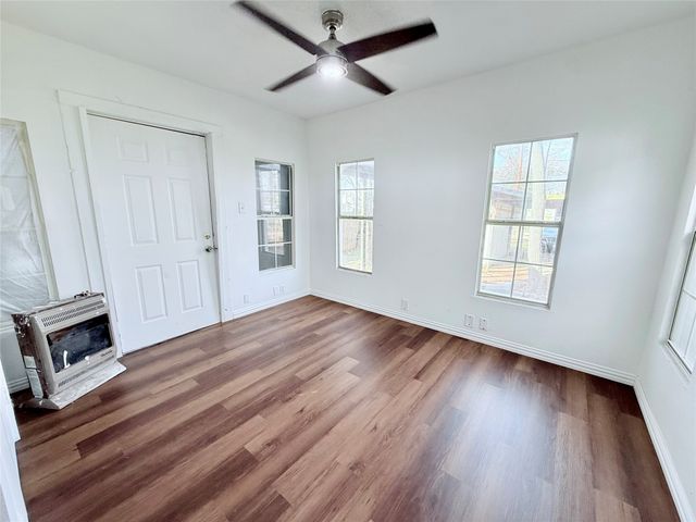 727 W Day Street, Denison, TX 75020