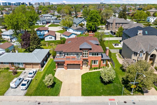 8260 W Argyle Street, Norridge, IL 60706
