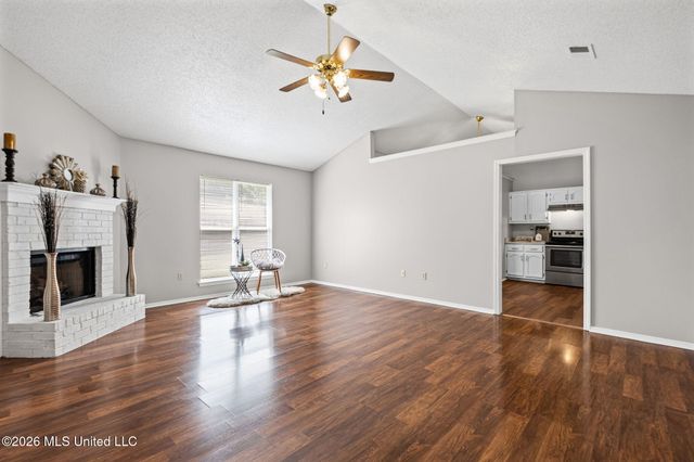 6902 Magnolia Drive, Olive Branch, MS 38654