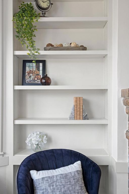 Image 8 of property listing at 25 Sycamore Street, San Francisco, CA 94110