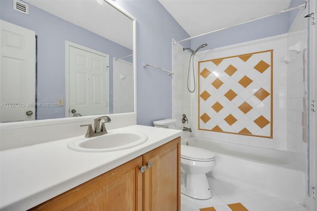 13174 NW 9th Ct, Pembroke Pines, FL 33028