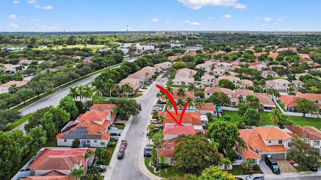 13174 NW 9th Ct, Pembroke Pines, FL 33028