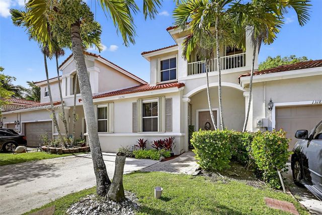 13174 NW 9th Ct, Pembroke Pines, FL 33028