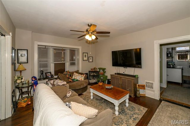 4002 Juniata Street, St Louis, MO 63116