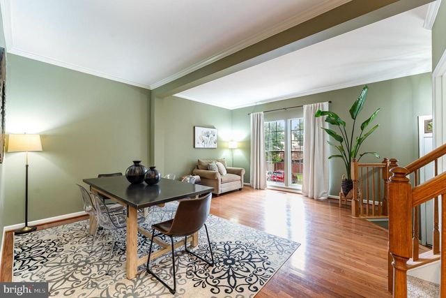 7749 EFFINGHAM SQ, Alexandria, VA 22315