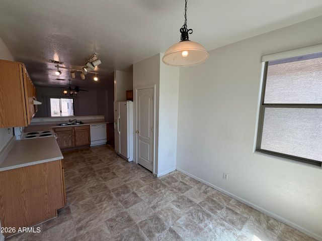 6926 S 37TH Glen, Phoenix, AZ 85041