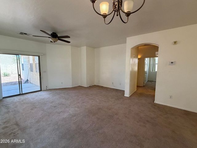 6926 S 37TH Glen, Phoenix, AZ 85041