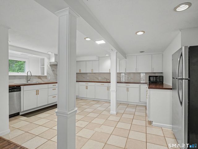 121 Parry Road, Stamford, CT 06907