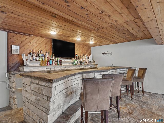 121 Parry Road, Stamford, CT 06907