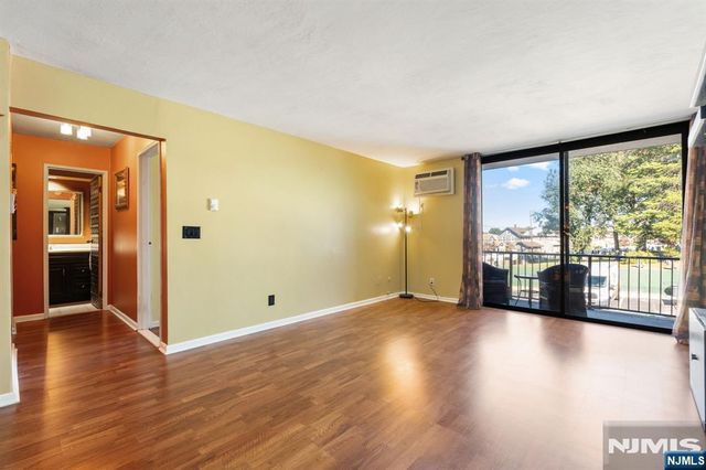 462 Liberty Street 206, Little Ferry, NJ 07643
