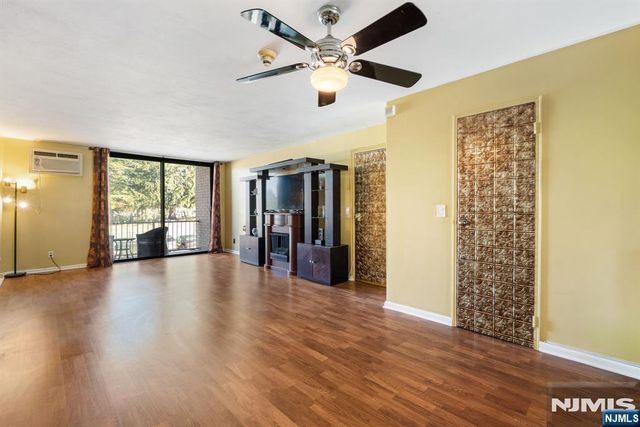 462 Liberty Street 206, Little Ferry, NJ 07643