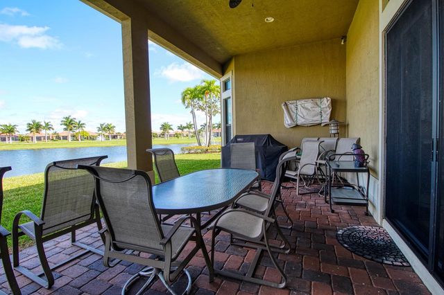 12095 Bastille Circle E, Parkland, FL 33076