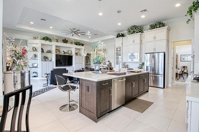 12095 Bastille Circle E, Parkland, FL 33076