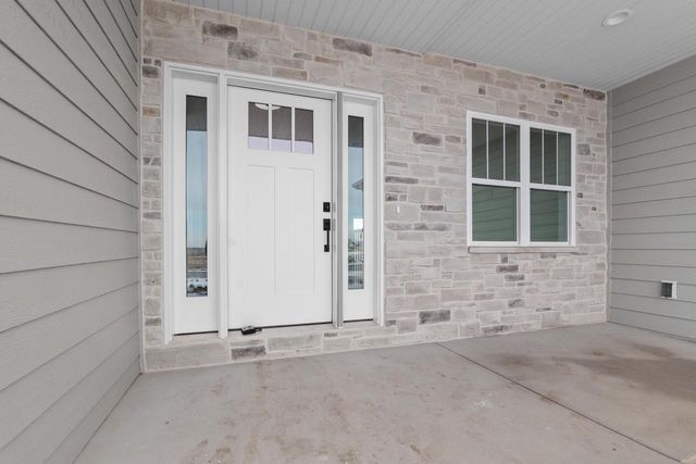 113 BECKERAE COURT, Wrightstown, WI 54180