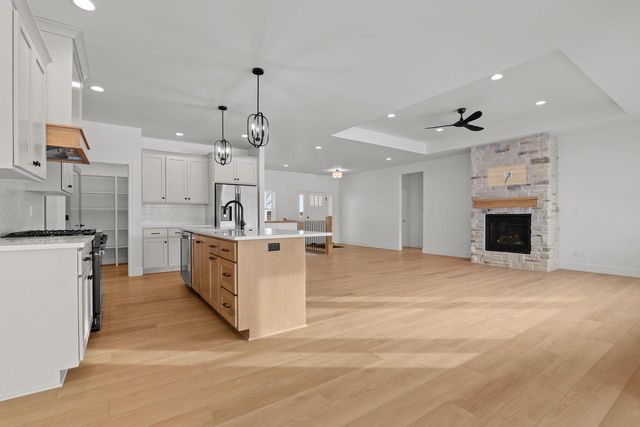 113 BECKERAE COURT, Wrightstown, WI 54180