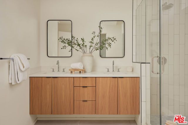 3214 Highland Avenue 2, Santa Monica, CA 90405