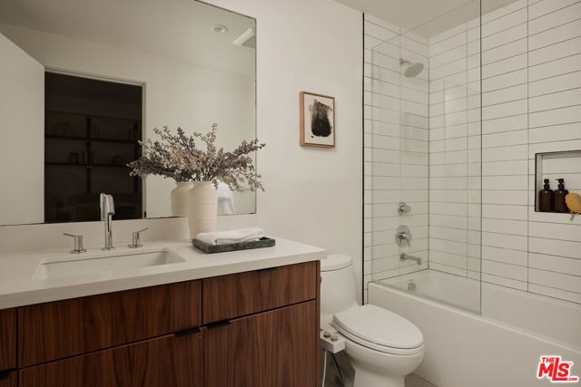 3214 Highland Avenue 2, Santa Monica, CA 90405