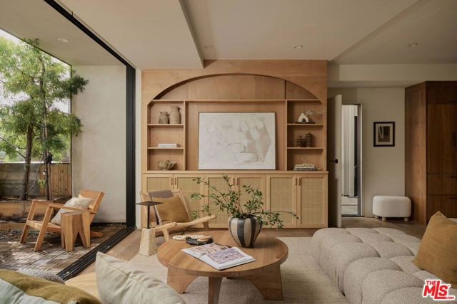 3214 Highland Avenue 2, Santa Monica, CA 90405