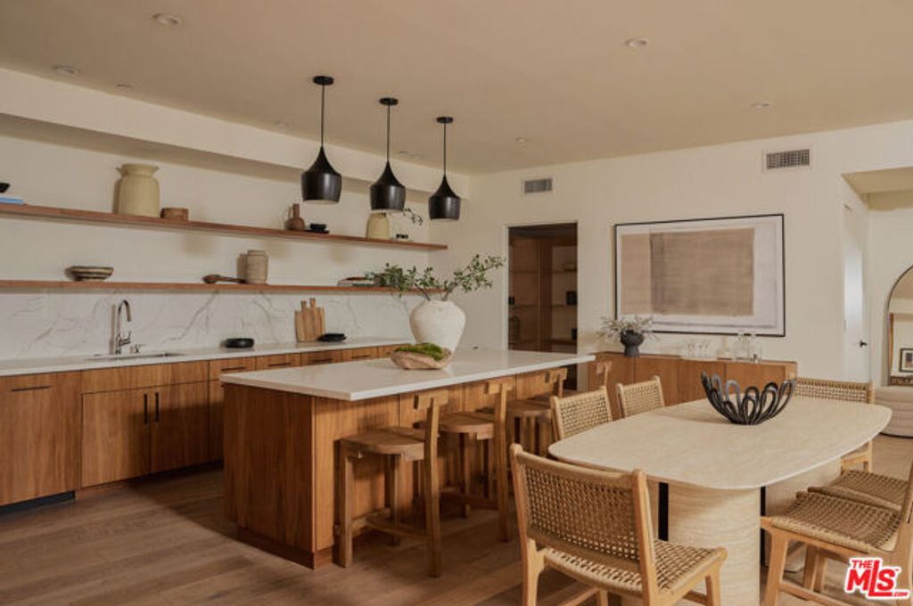 3214 Highland Avenue 2, Santa Monica, CA 90405