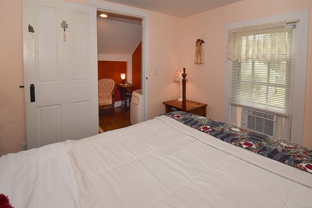 256 Park Avenue, Bloomfield, CT 06002