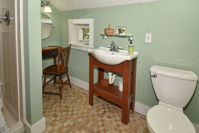 256 Park Avenue, Bloomfield, CT 06002