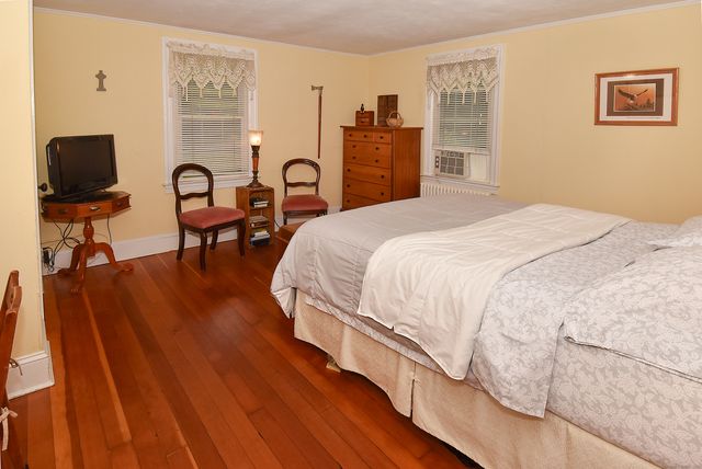 256 Park Avenue, Bloomfield, CT 06002