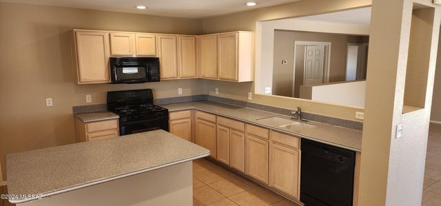 1684 W Summer Dawn Drive, Tucson, AZ 85746