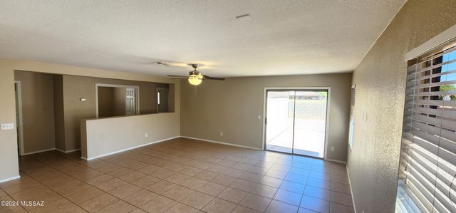 1684 W Summer Dawn Drive, Tucson, AZ 85746