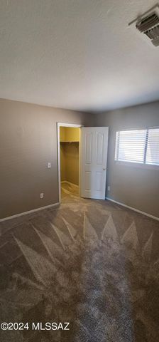 1684 W Summer Dawn Drive, Tucson, AZ 85746
