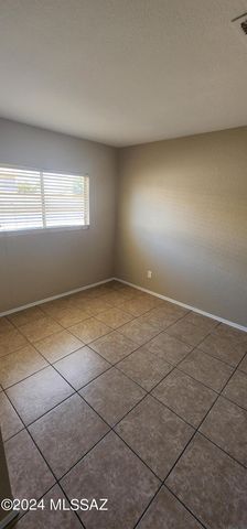 1684 W Summer Dawn Drive, Tucson, AZ 85746